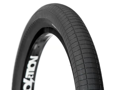 Demolition Mike "Hucker" Clark Hammerhead-S Tire