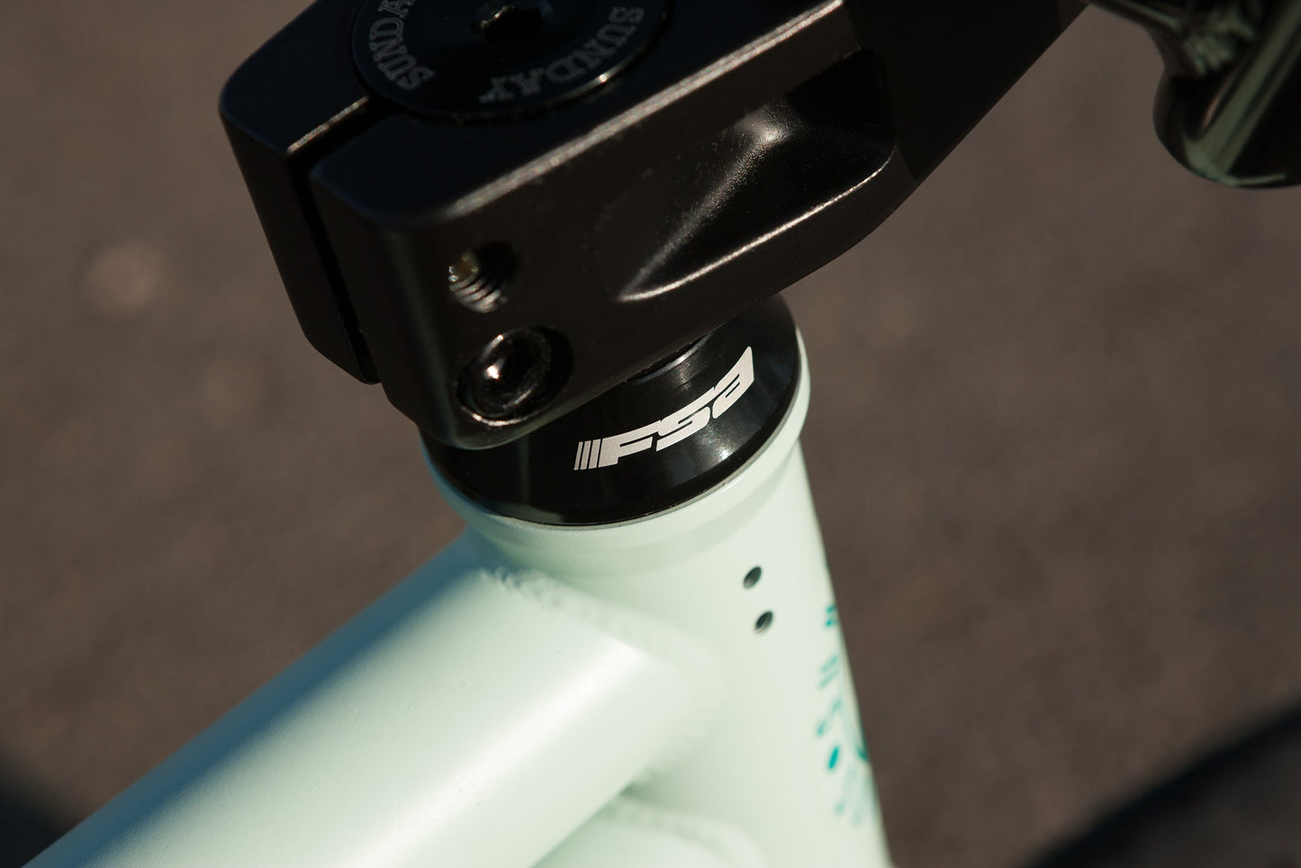 2023 Sunday EX - Julian Arteaga Signature (Matte Cool Mint with 20.75" tt)