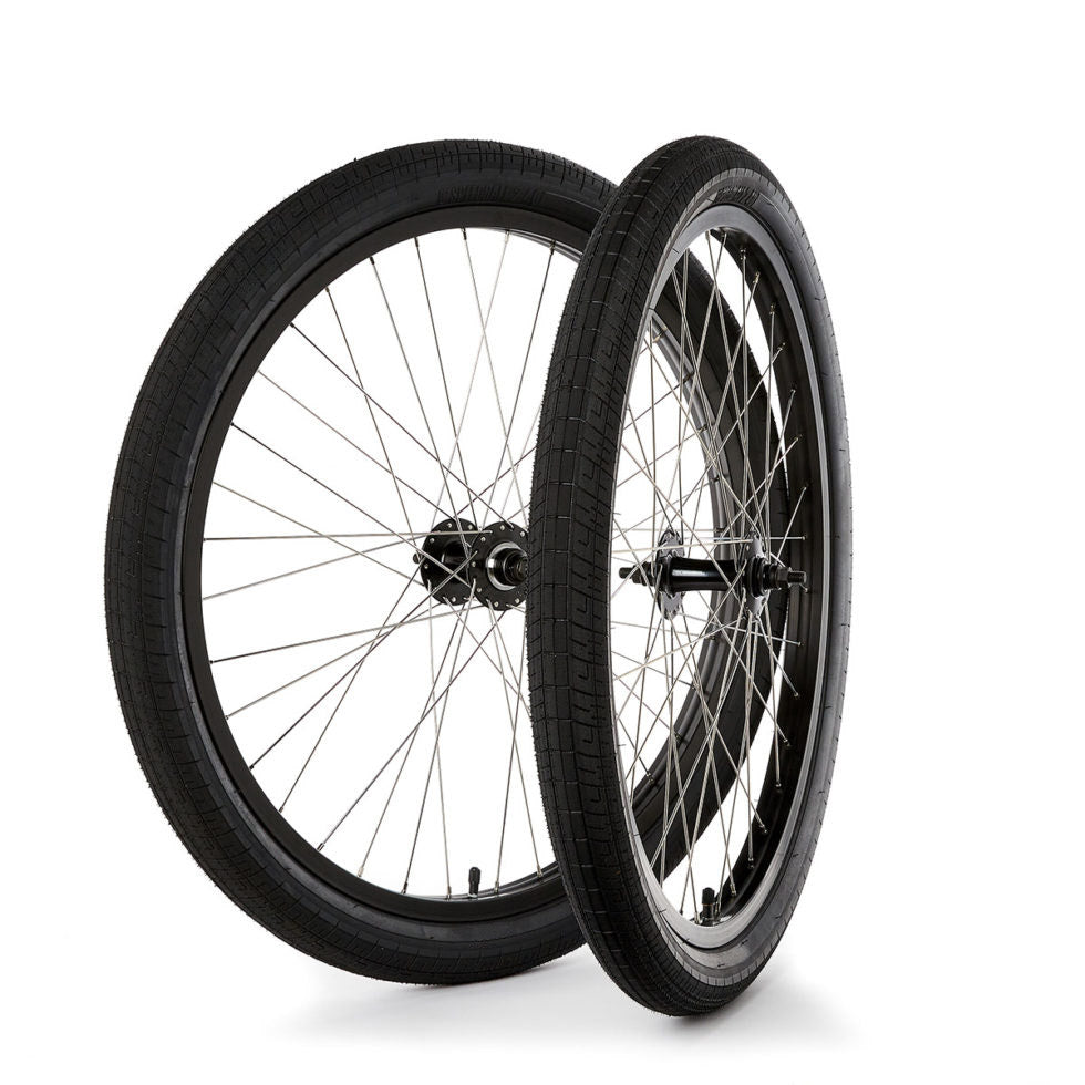 26" COVID CRUISER WHEELSET BLACK W/BLACK HUBS & BLACK TIRES 3/8" REAR AXLE