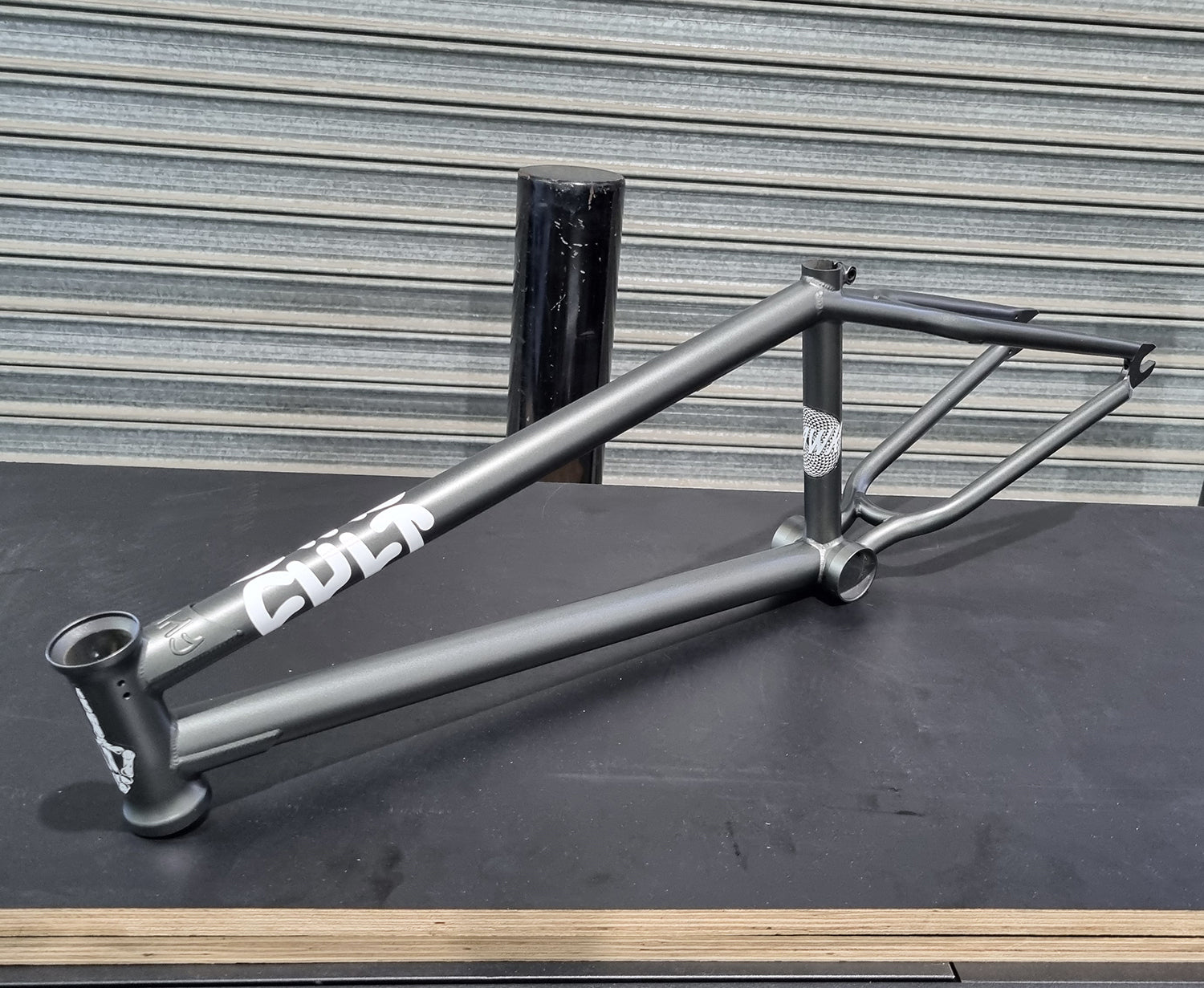 Cult Hawk Frame Gunmetal Grey