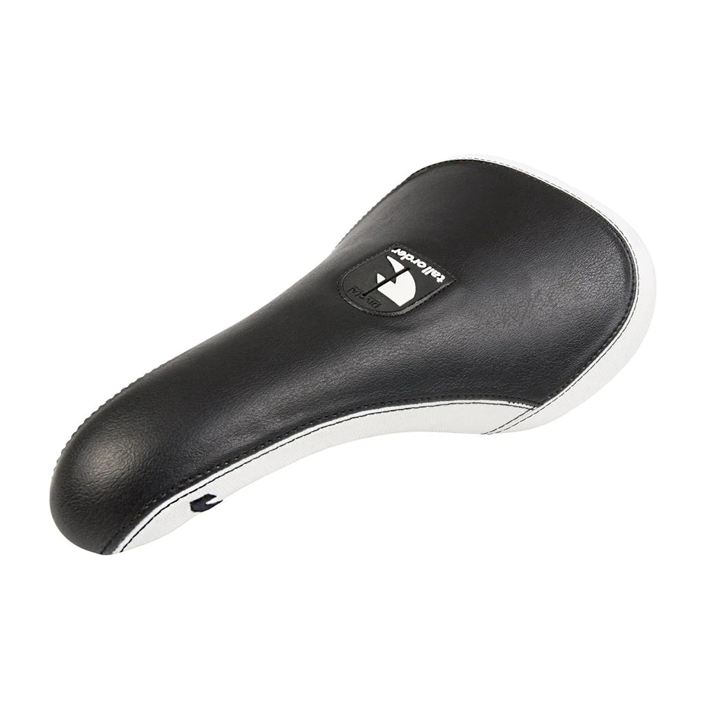 TALL ORDER SLIM RAILED BLACK/WHITE SEAT