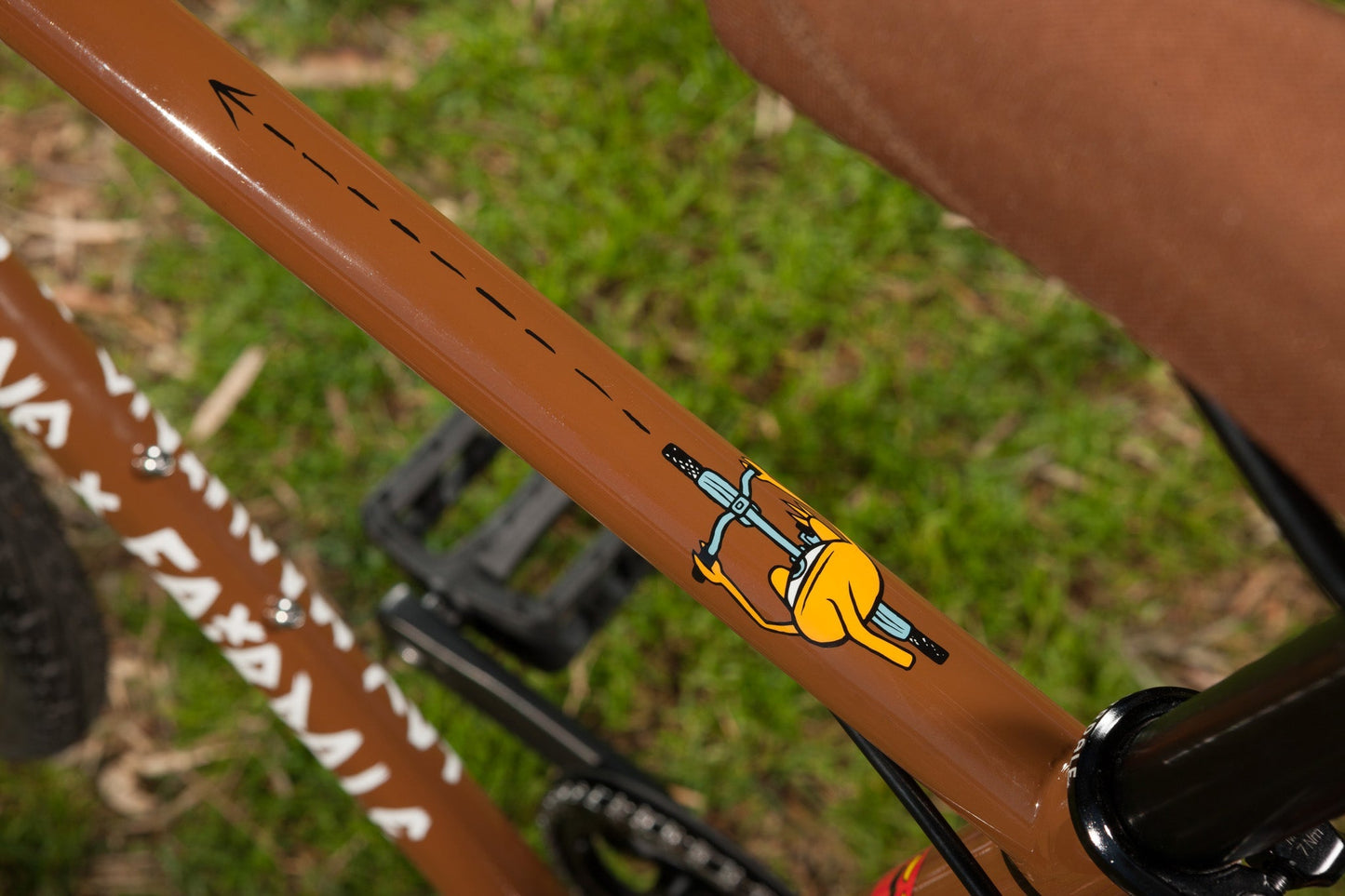 Fairdale x Toy Machine Lookfar (Limited Edition Gloss Brown in S-L)