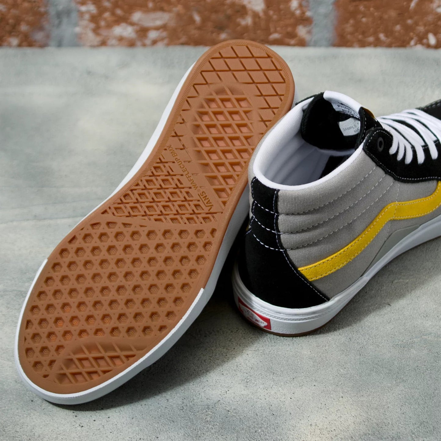 Vans / BMX Sk8-Hi / black / grey /gold