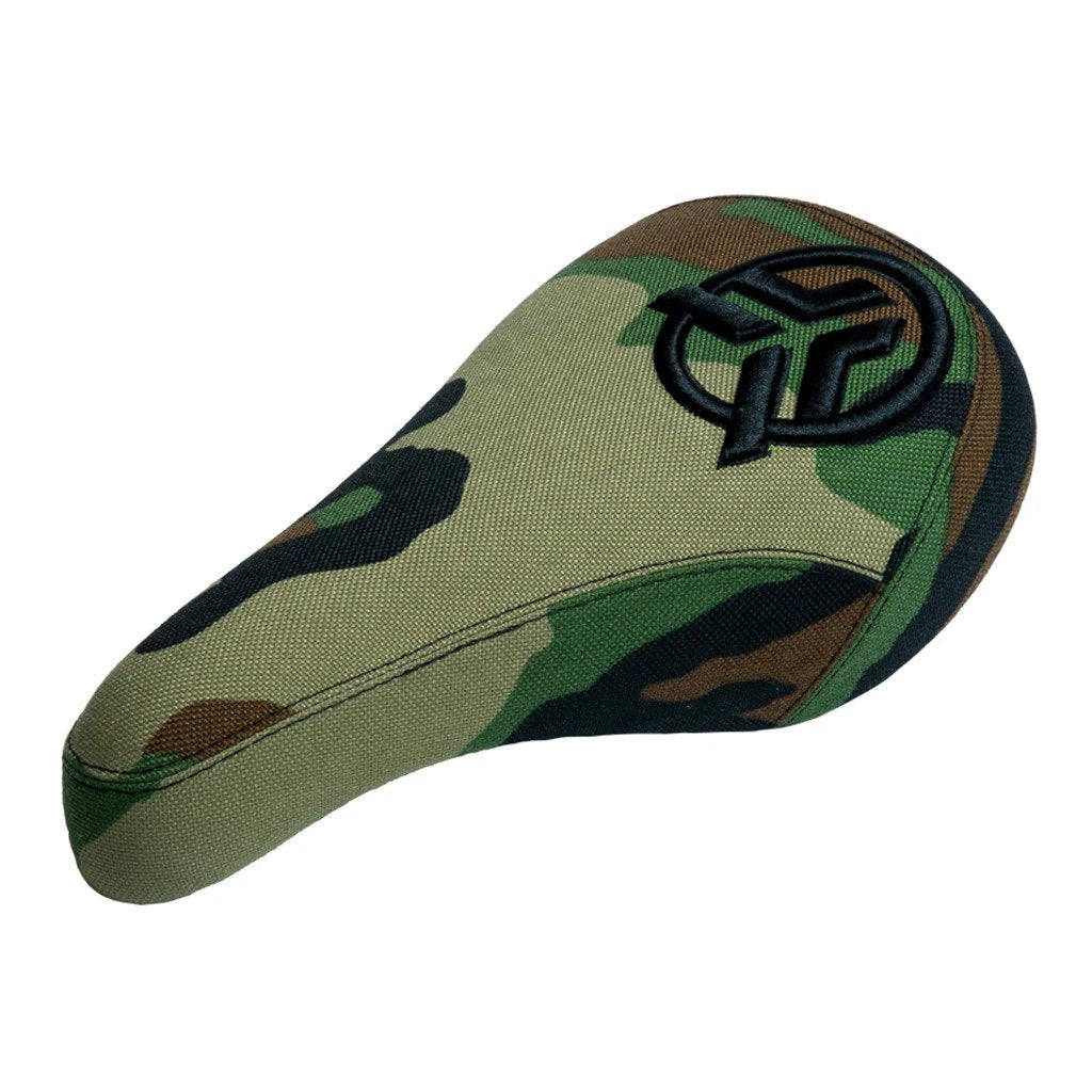 FEDERAL MID STEALTH LOGO SEAT - CAMO WITH RAISED BLACK EMBROIDERY