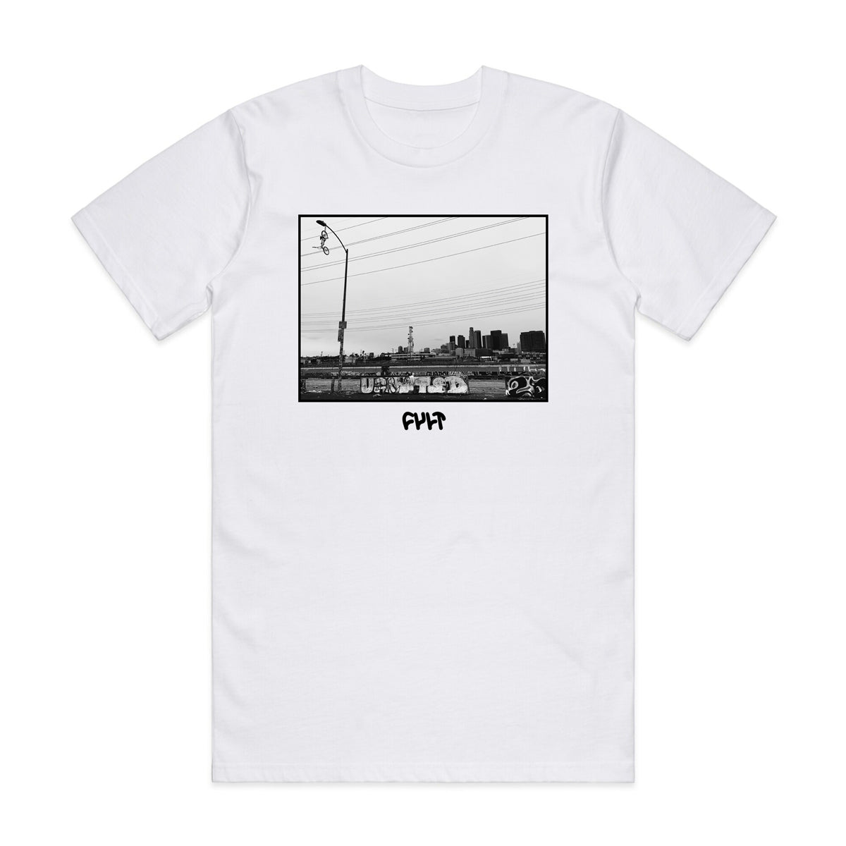 Hangin Tee / white